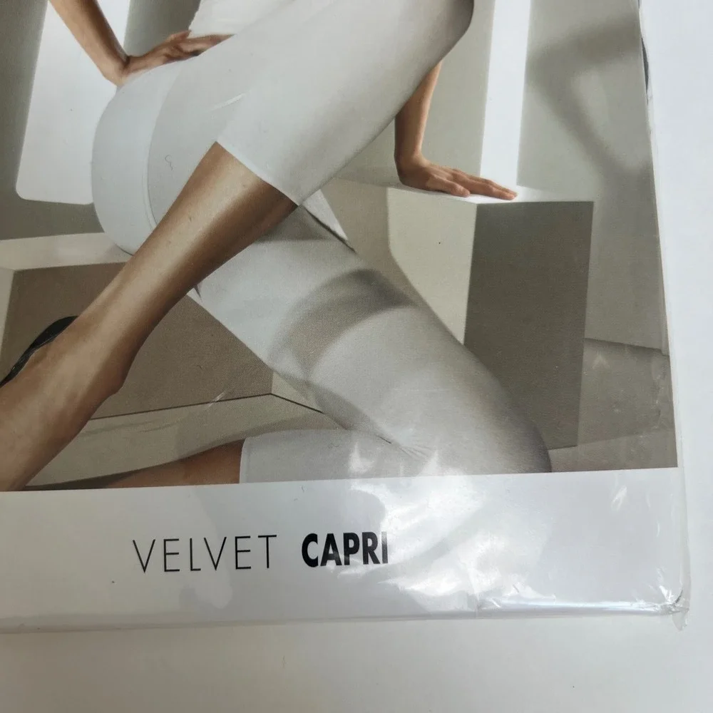 Wolford Velvet Capri Tights Black 50 Denier Footless Leggings Small NIB 17026